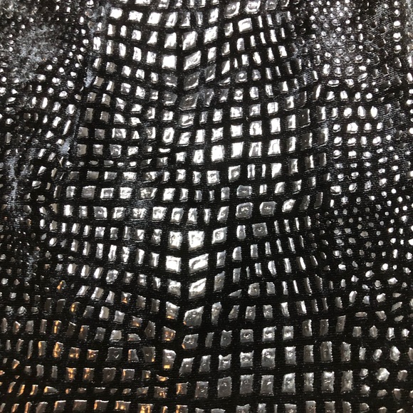 Janine Embellished Skirt Size Small - Picture 4 of 13